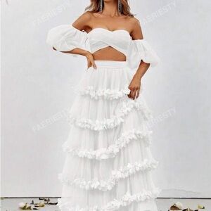 Off Shoulder Puff Sleeve Crop Top & Floral Appliques Skirt